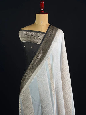 Georgette Saree with Rich Zari Weaving