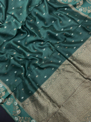 Classic Raw Mango Silk Saree – Perfect Blend of Style & Tradition (Aarzoo Viscose)