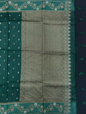 Classic Raw Mango Silk Saree – Perfect Blend of Style & Tradition (Aarzoo Viscose)