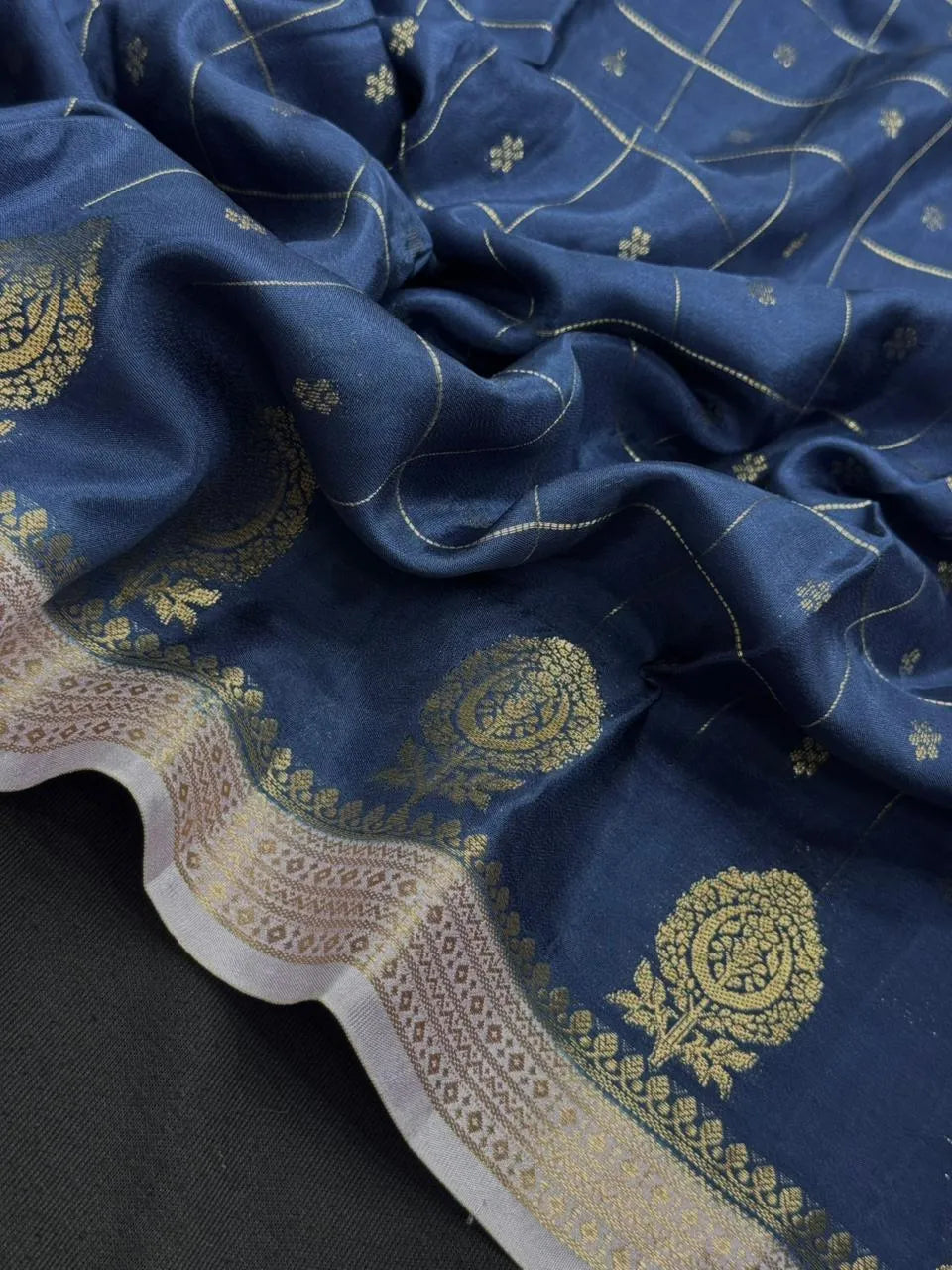 Radiant Charm in Semi Mysore Crepe Silk Saree (Akhoba Print)