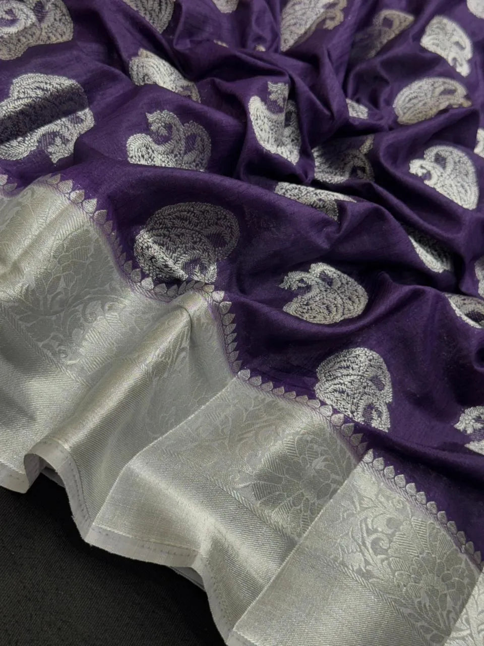 Graceful Flowing Georgette Saree-(Anjali Jaal)