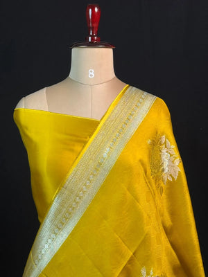 Soft Banarasi Gen Fold Silk Self Saree