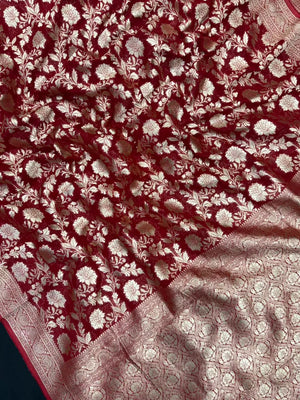 Elegant Semi Georgette Saree with Graceful Drape-Banarasi Viscose