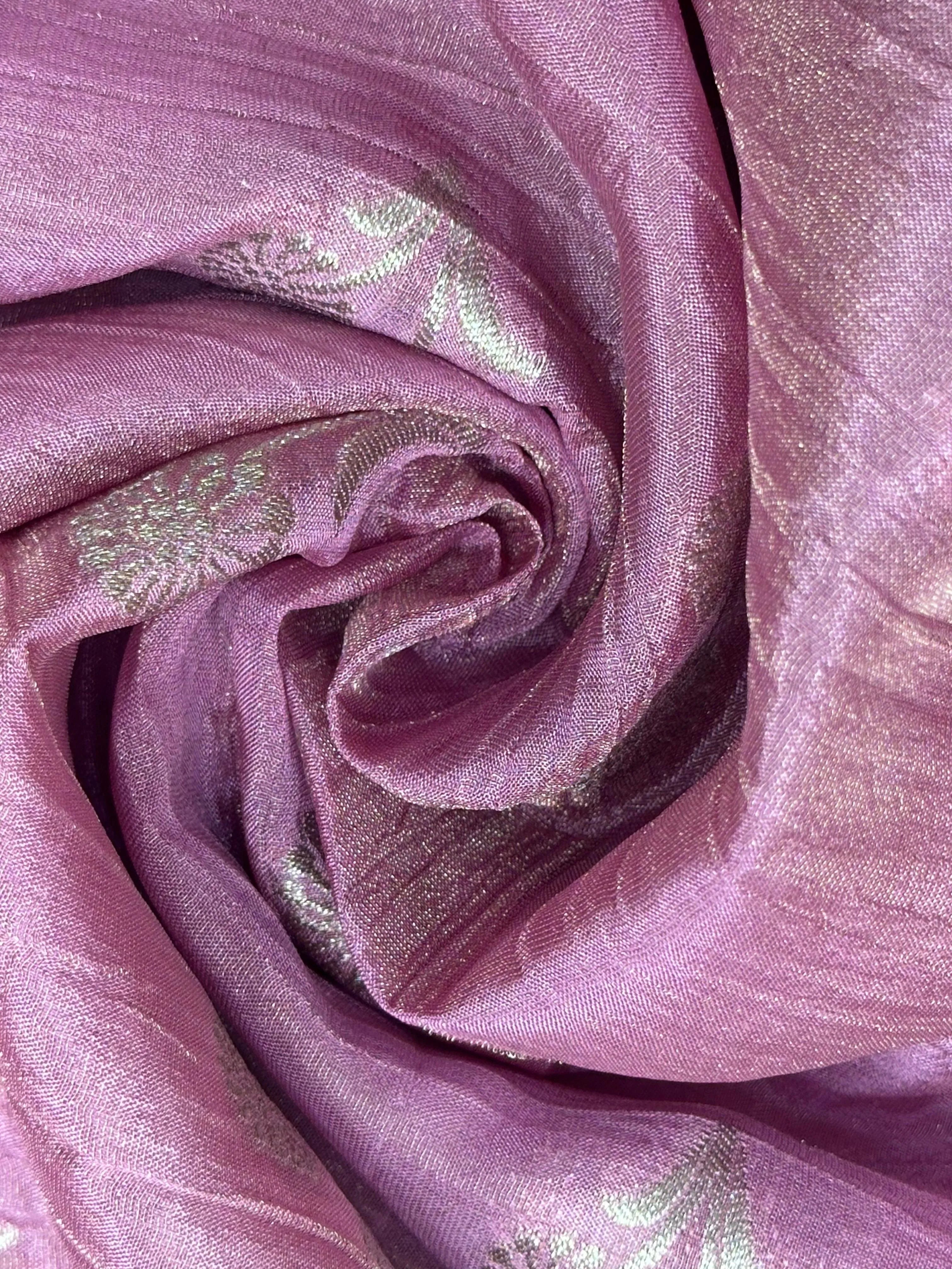 Crush Tissue Silk Saree – Textured Shine for Glamorous Festive Drapes