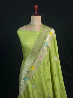 Floral Buta Woven Georgette Semi-Banarasi Saree