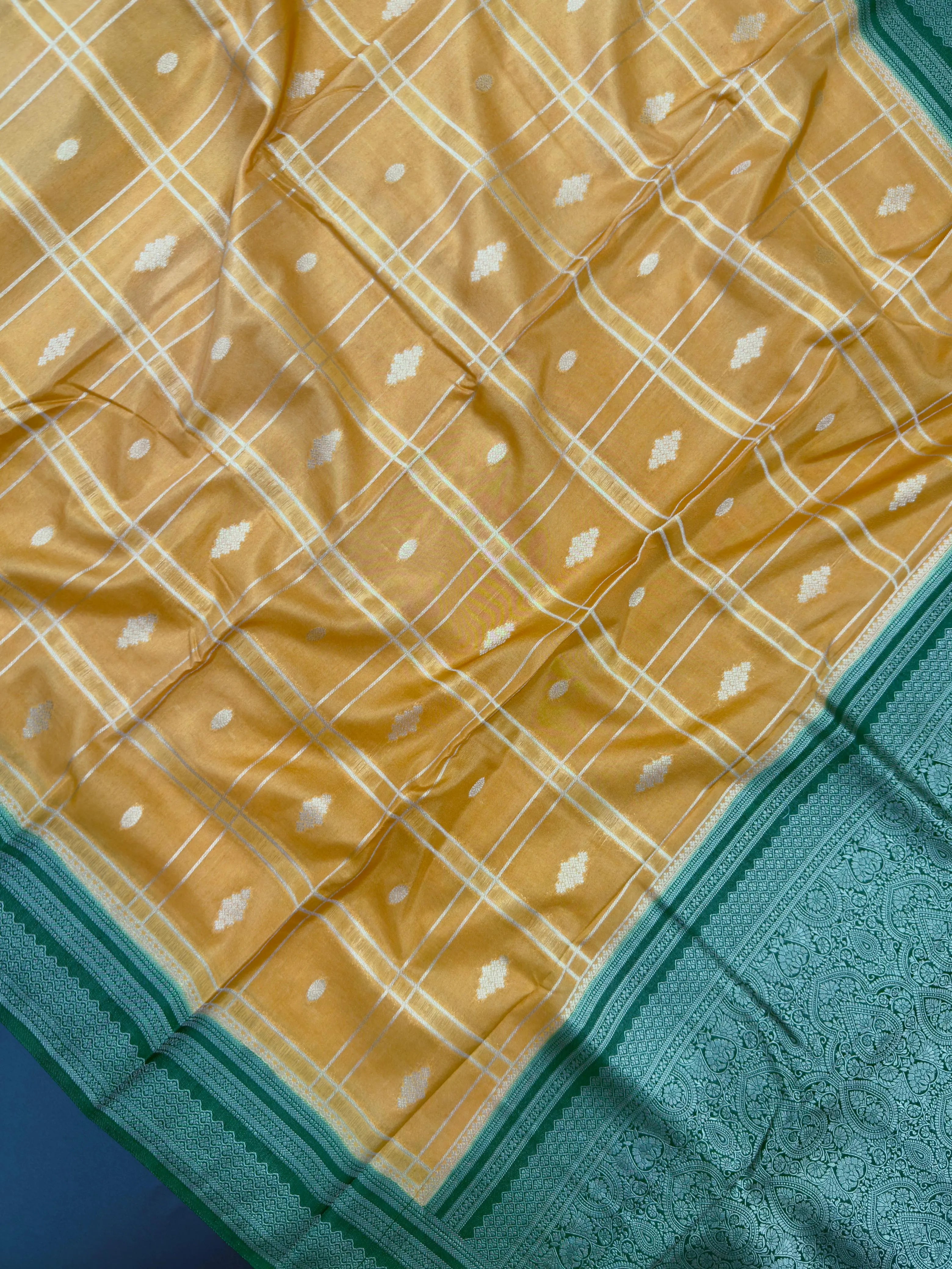 Cairo RZ Banarasi Semi Khaddi Georgette