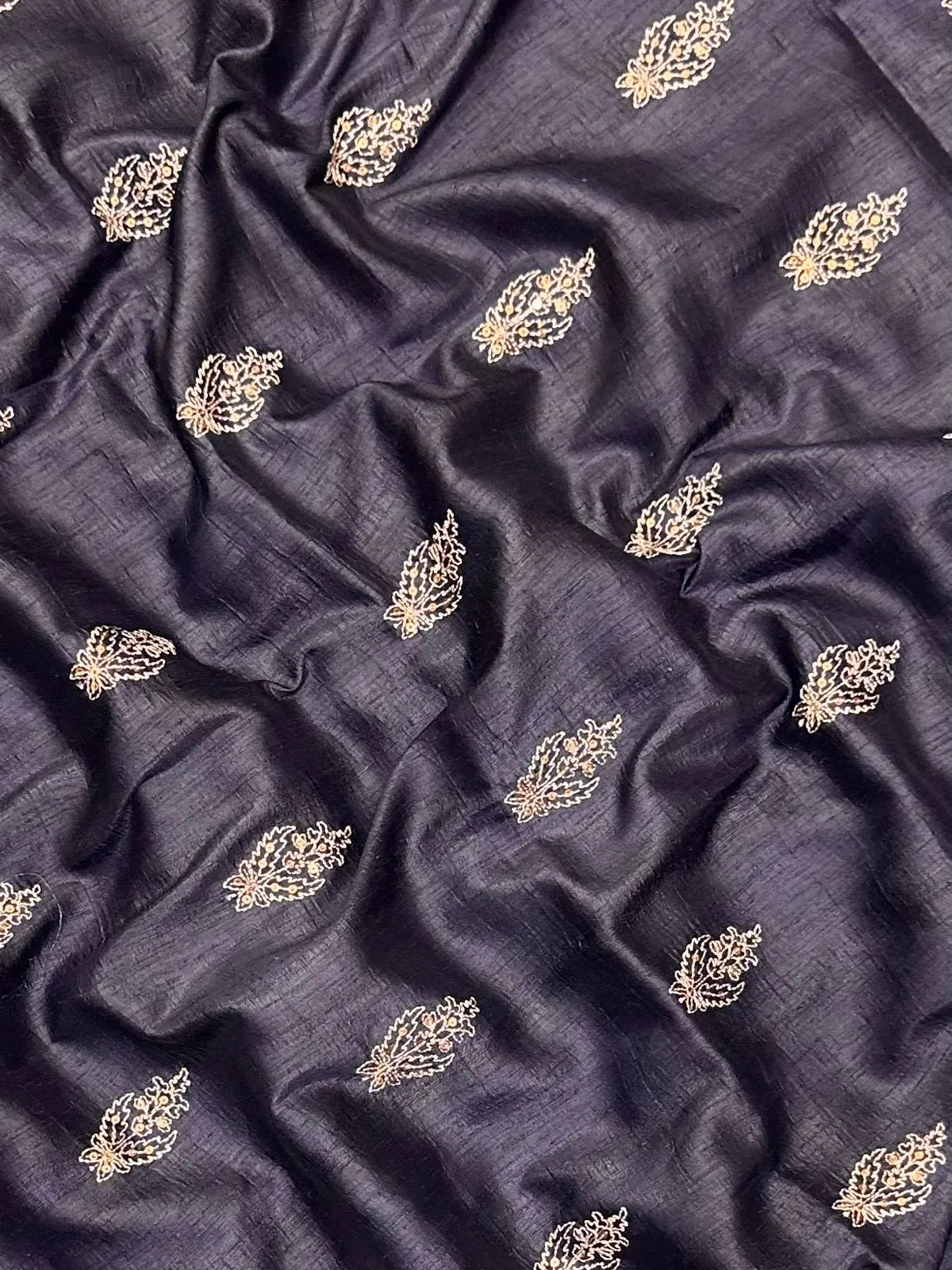 Heritage Charm: Handwoven Tusser Silk Saree-Kanyakumari Border