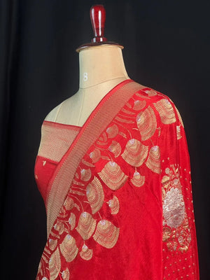 Simple Yet Stunning Khaddi Chiffon Saree Look