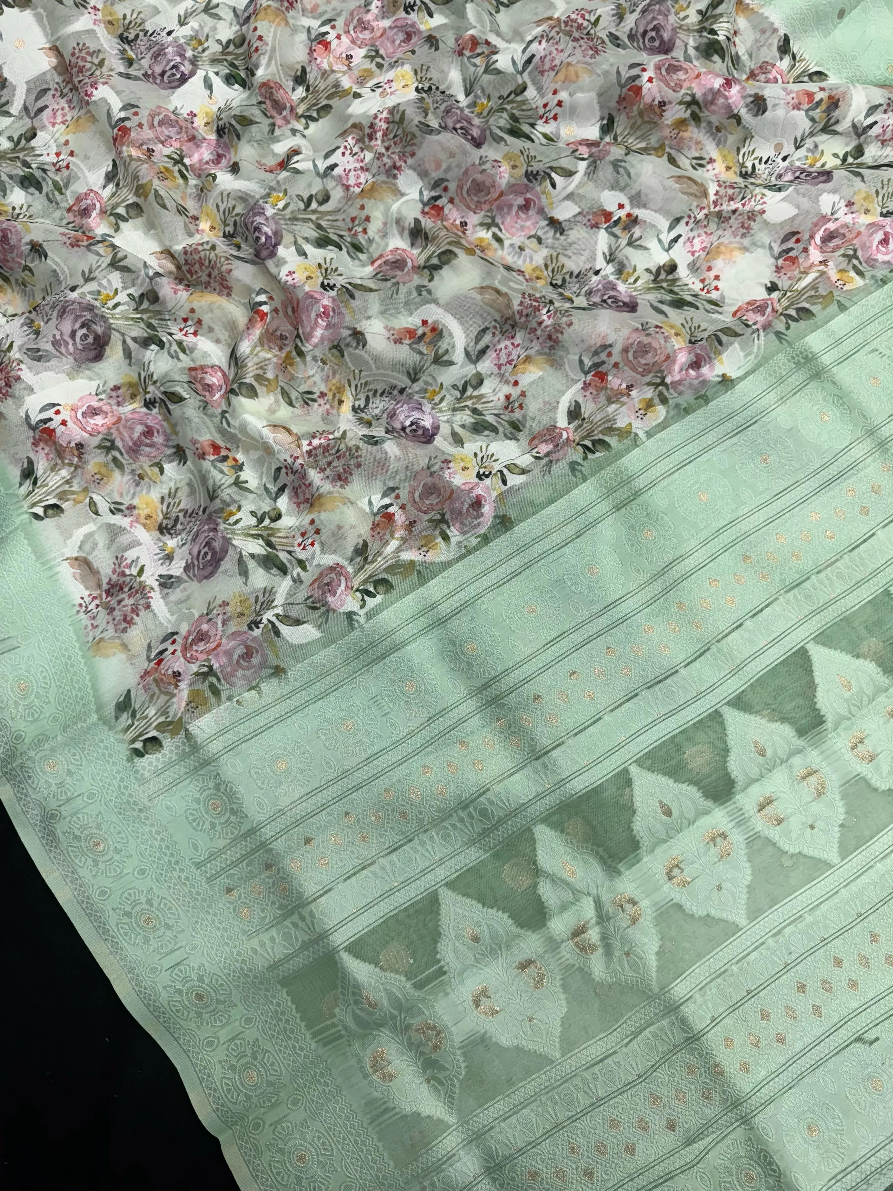 Linen Silk Saree for Women – Lightweight Traditional Saree with Subtle Shine