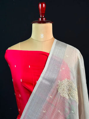 Timeless Linen Silk Saree – Perfect for Festive & Ethnic Wear