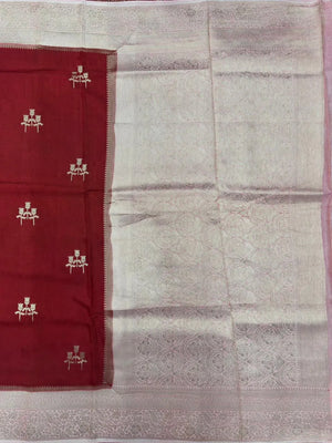 Raw Mango Silk Saree with Rich Texture and Vibrant Hues - Mango Crape