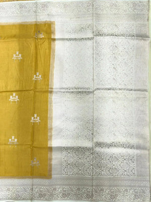 Raw Mango Silk Saree with Rich Texture and Vibrant Hues - Mango Crape