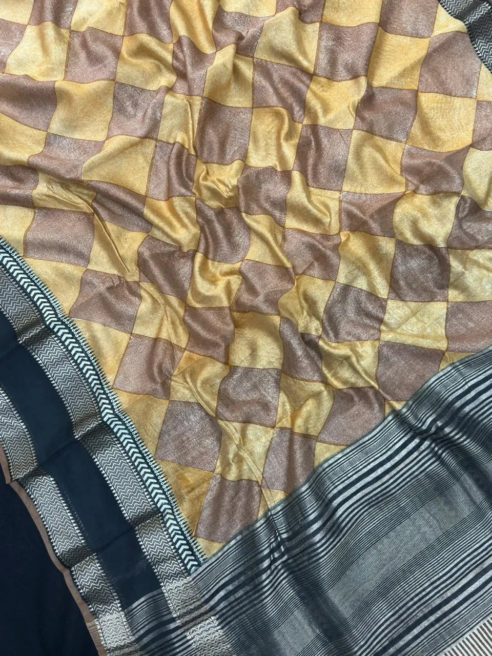 Elegant Musk Silk Saree for Timeless Grace-(Moon In Jute)
