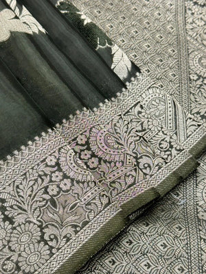 Beautiful Viscose Silk Saree for Wedding & Functions