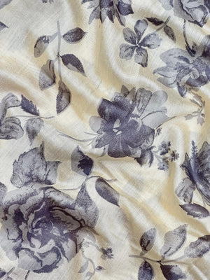 Muggum silk saree with traditional zari work and handwoven silk texture – perfect for festive and ethnic wear