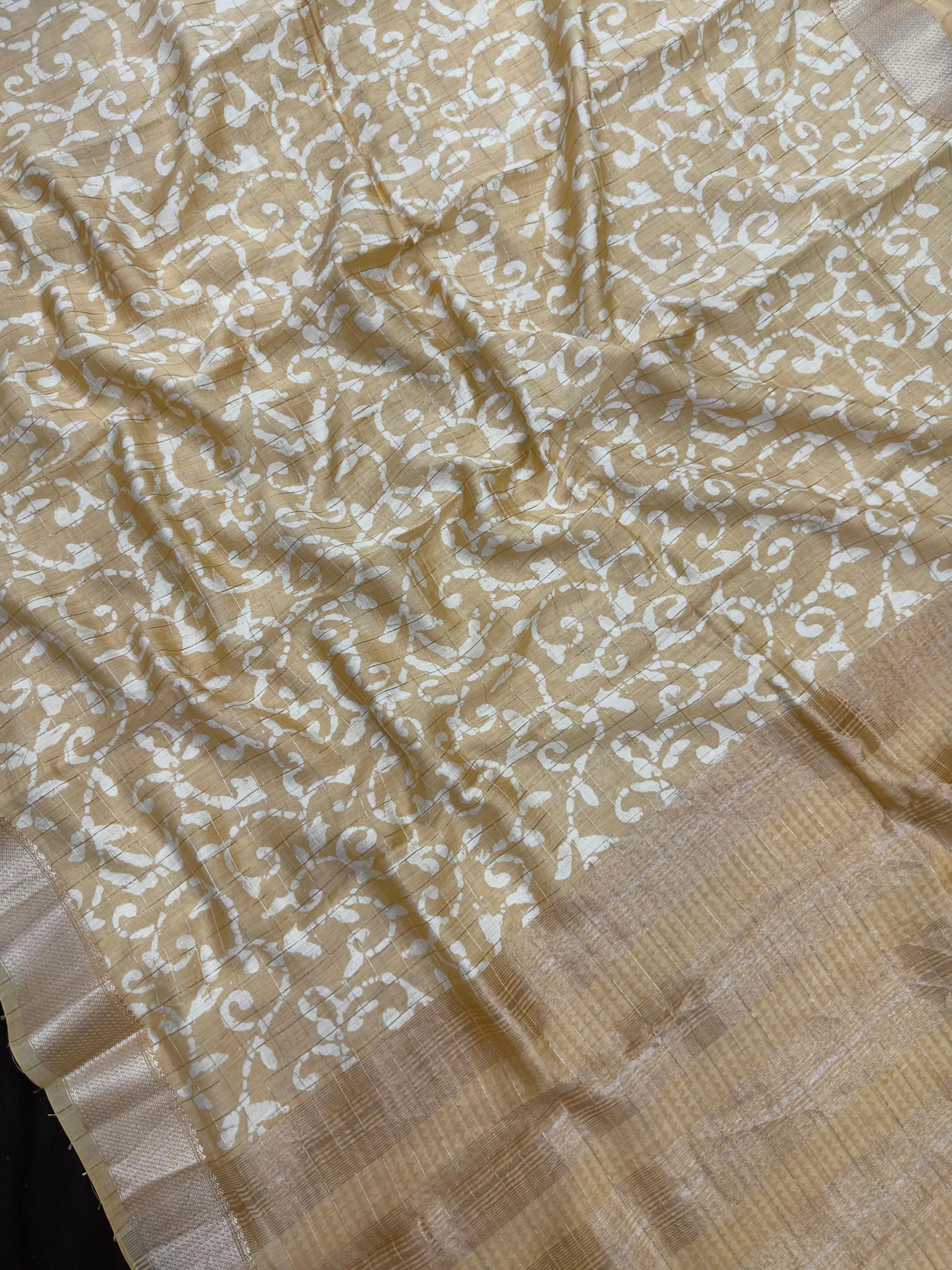 Woman wearing pure cotton saree – soft, breathable, and elegant