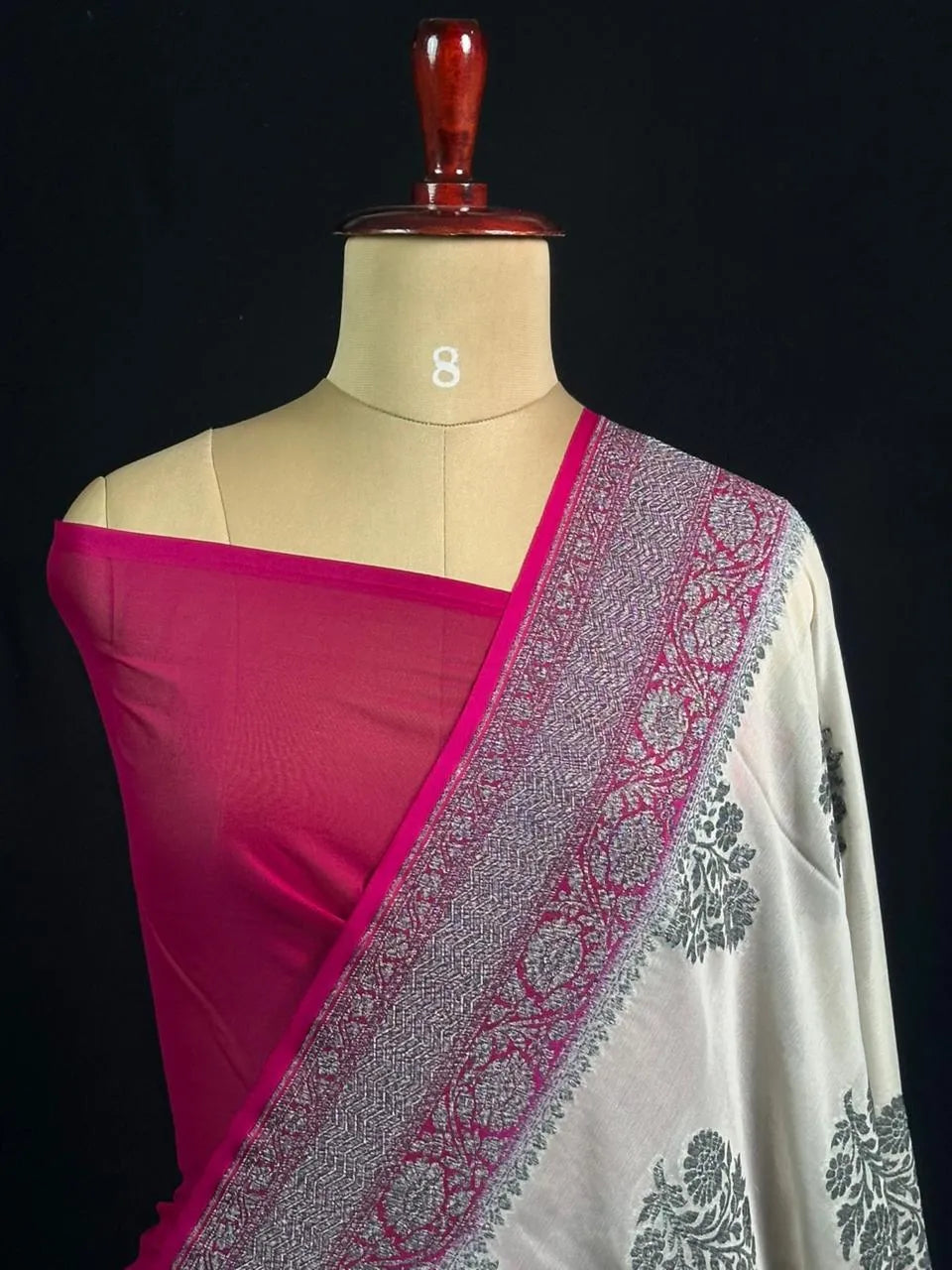 Exclusive Designer Pure Georgette Saree with Intricate Neem Zari