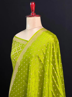 Pure Banarasi Crepe Silk Saree (Small border)