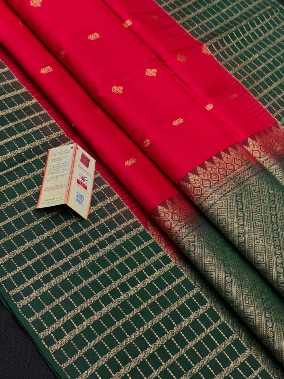 Classic Pure Kanchipuram Silk Saree – Elegant Drapes (Pure Bentex Br)