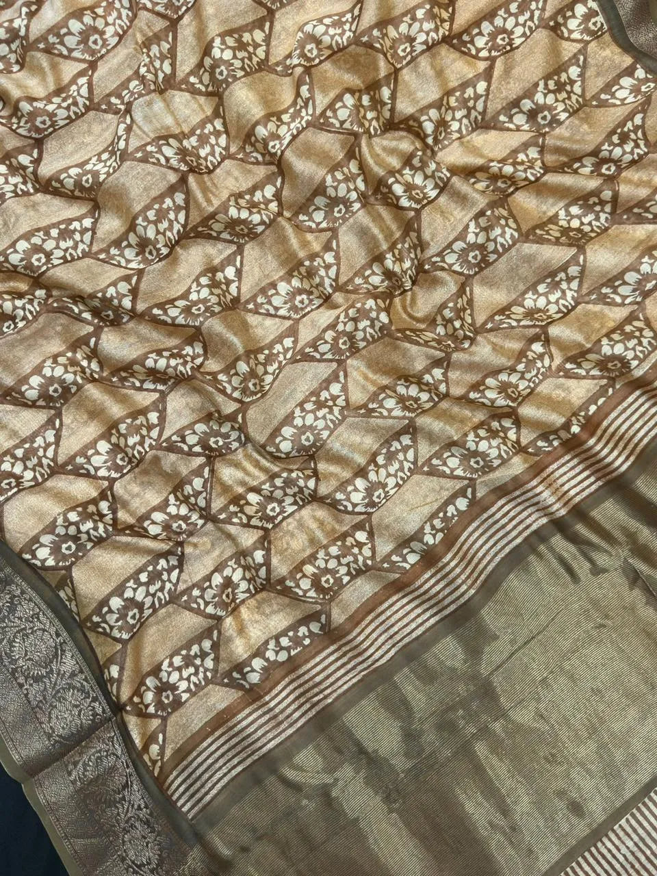 Royal Pure Chinya Silk Saree With Graceful Shine (Pure Chinya Silk JD)