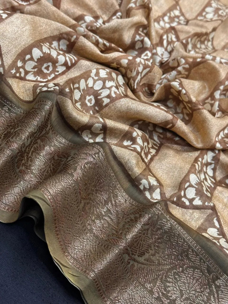 Royal Pure Chinya Silk Saree With Graceful Shine (Pure Chinya Silk JD)