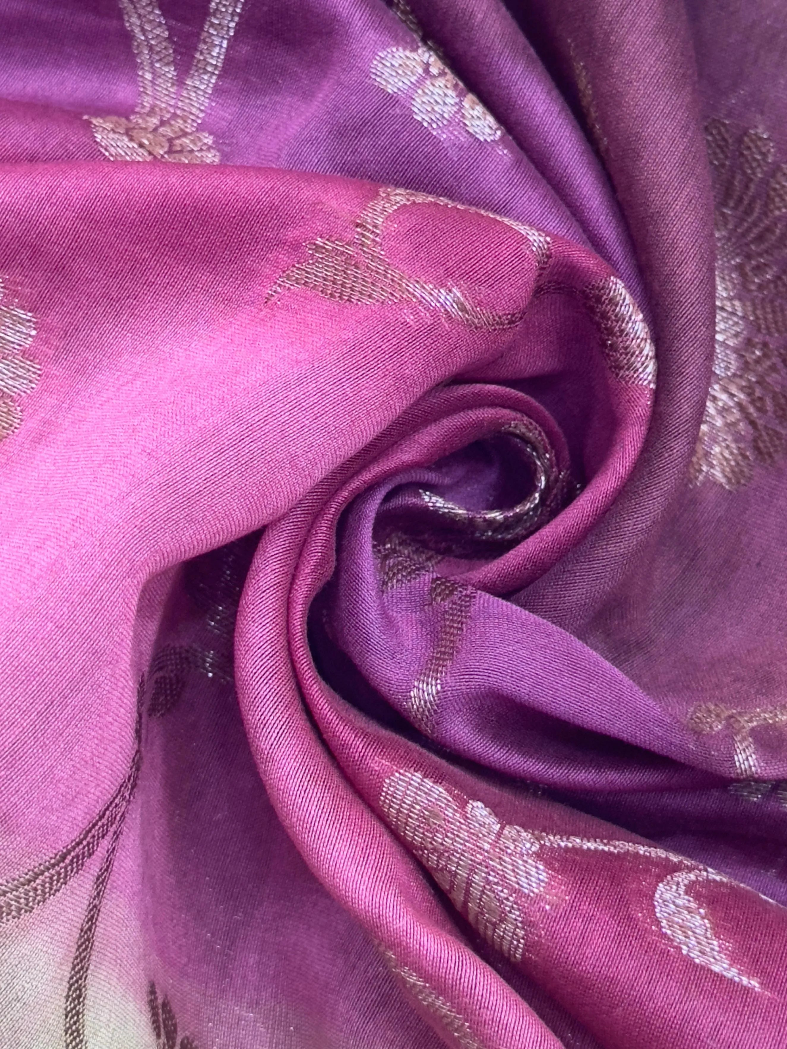 Sleek Pure Chinya Silk Saree – A Classic Choice for Festive & Wedding Occasions