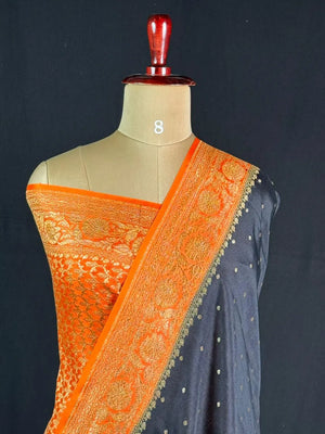 Pure Banarasi Crepe Silk Saree – Luxurious Drape with Traditional-Silver