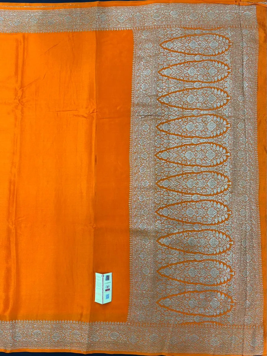 Elegant Pure Banarasi Crepe Silk Saree for Festive Grace