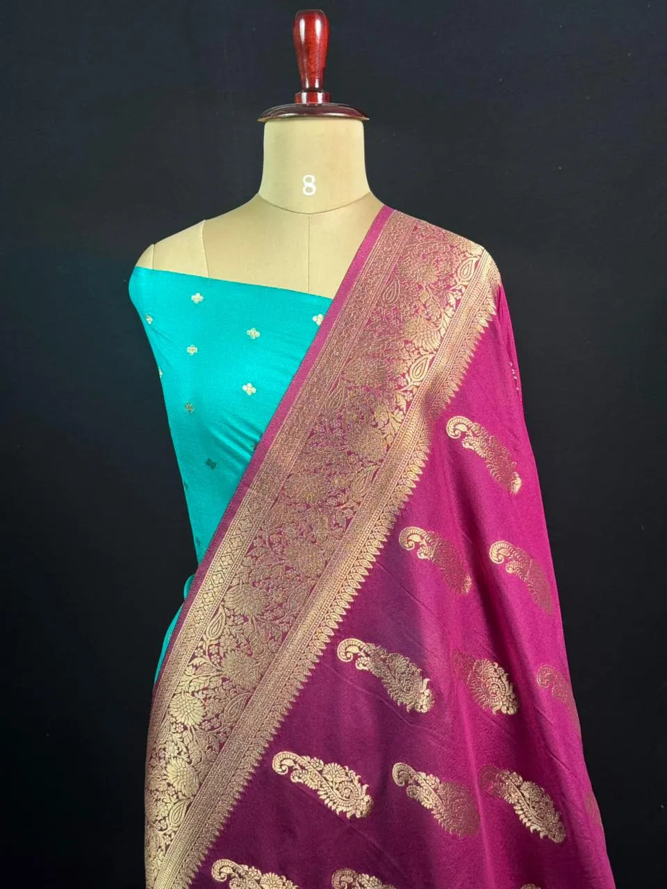 Sunehri Zari Banarasi Georgette Saree