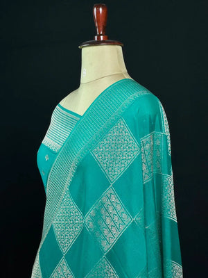 Partywear Semi Chiffon Saree – Chic & Stylish Look