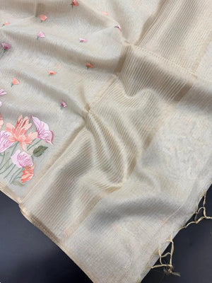 Graceful Semi Tissue Organza Saree for Party & Occasion Wear