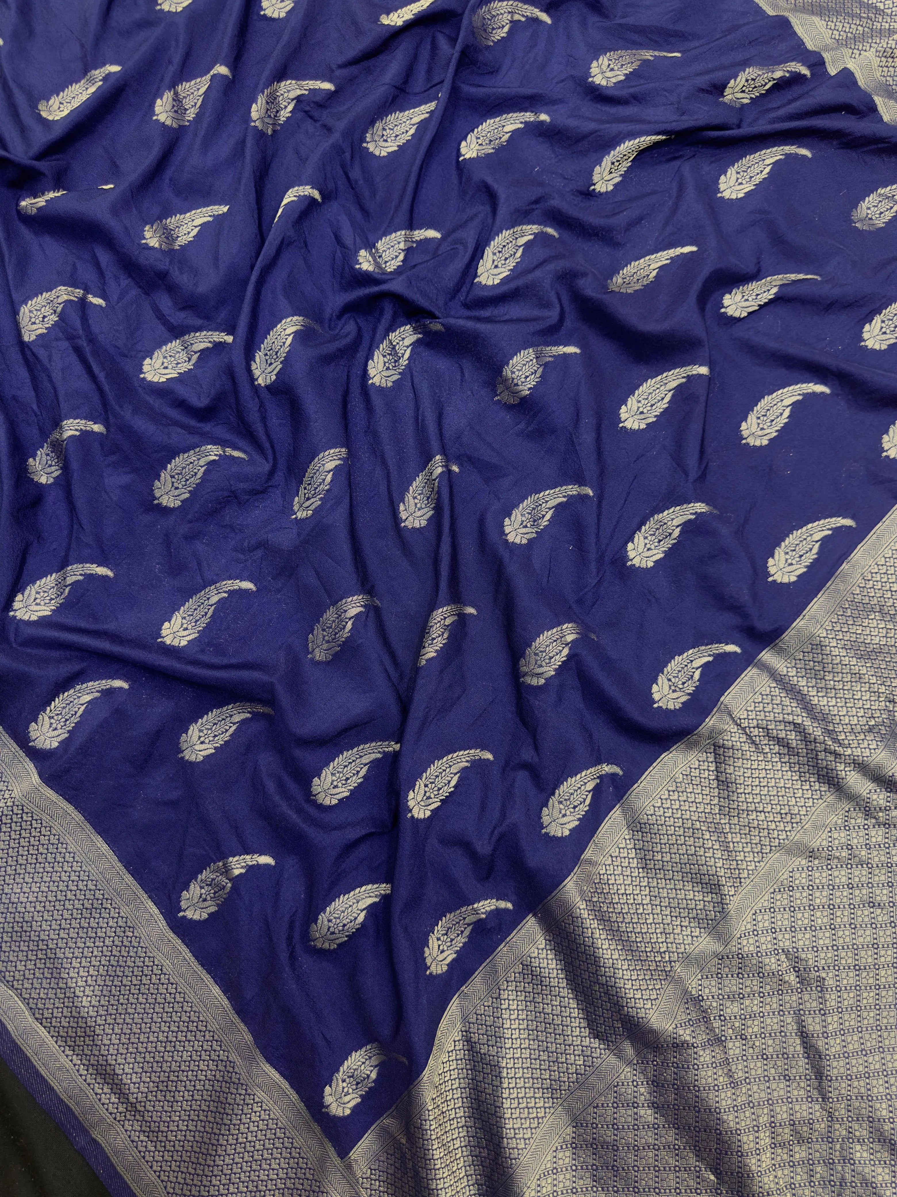 Women's Semi Banarasi Silk Saree with Intricate Zari Work – Traditional Festive Wear
