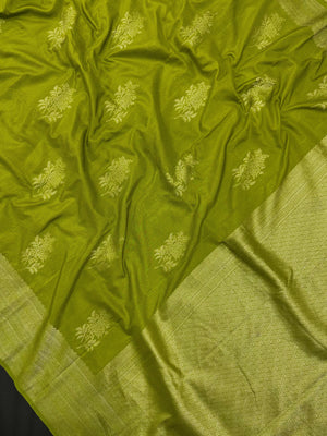 Woman draped in a Semi Silk Saree with soft shine and flowy texture – ideal for daily wear and small festive events.