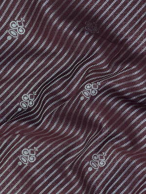 Woman in minimal semi silk saree – simple and graceful look for daily wear