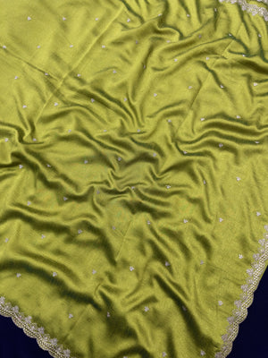 Woman in minimal semi silk saree – simple and graceful look for daily wear