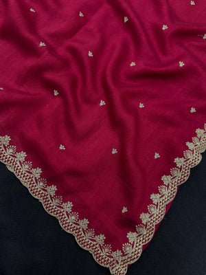 Woman in minimal semi silk saree – simple and graceful look for daily wear