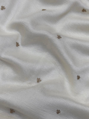 Woman in minimal semi silk saree – simple and graceful look for daily wear