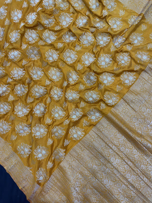 Semi Georgette Saree – Comfortable & Fashionable (Silver Meena)