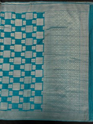 Designer Georgette Saree – A Touch of Modern Grace-Simran Jaal