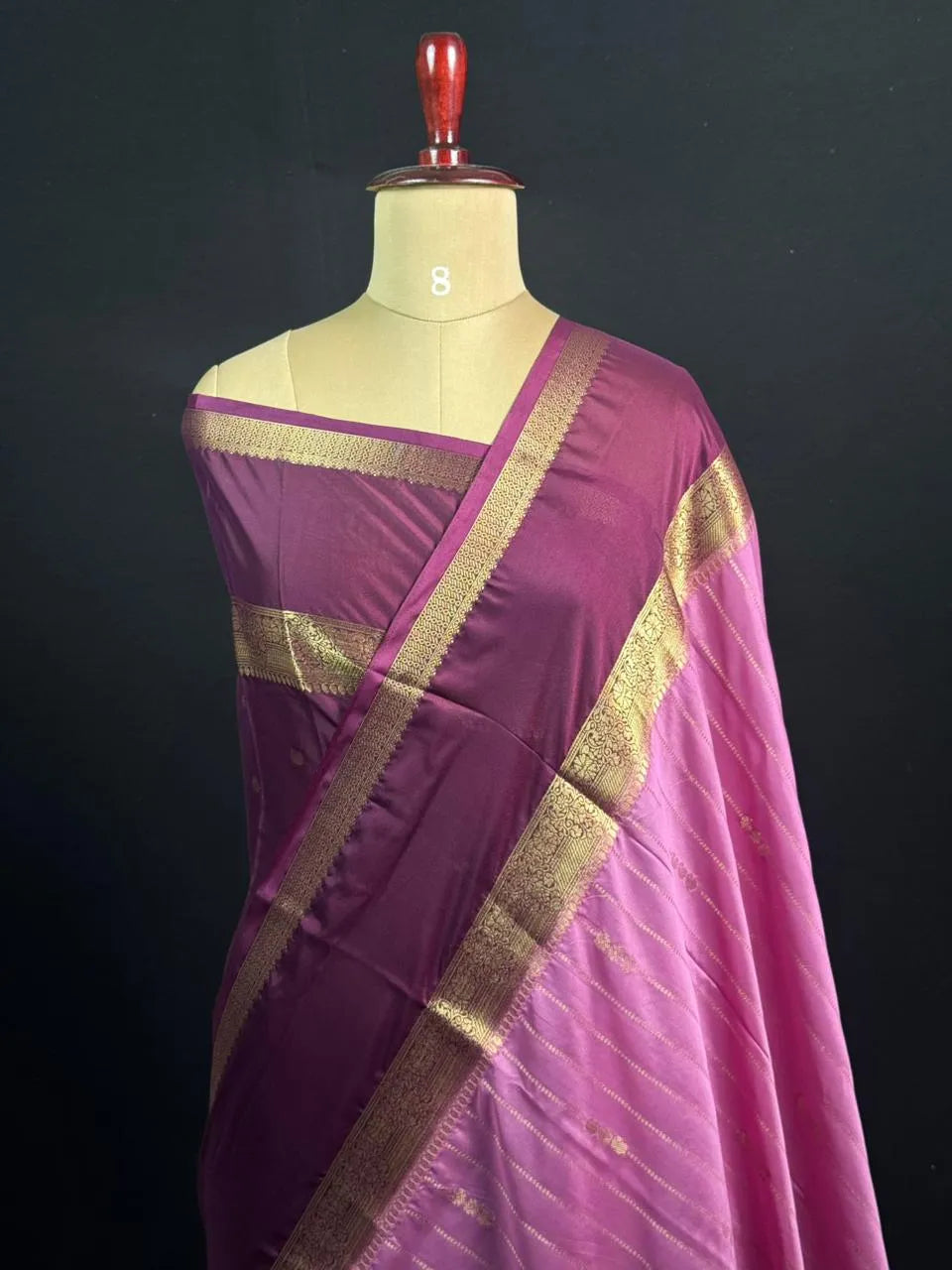 Stunning chex woven pattern