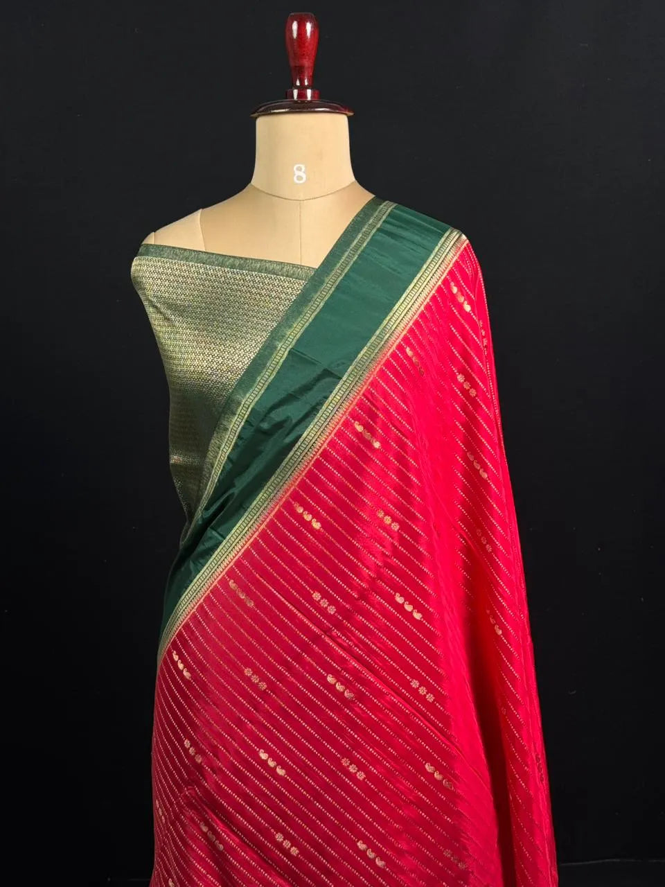 Stunning chex woven pattern