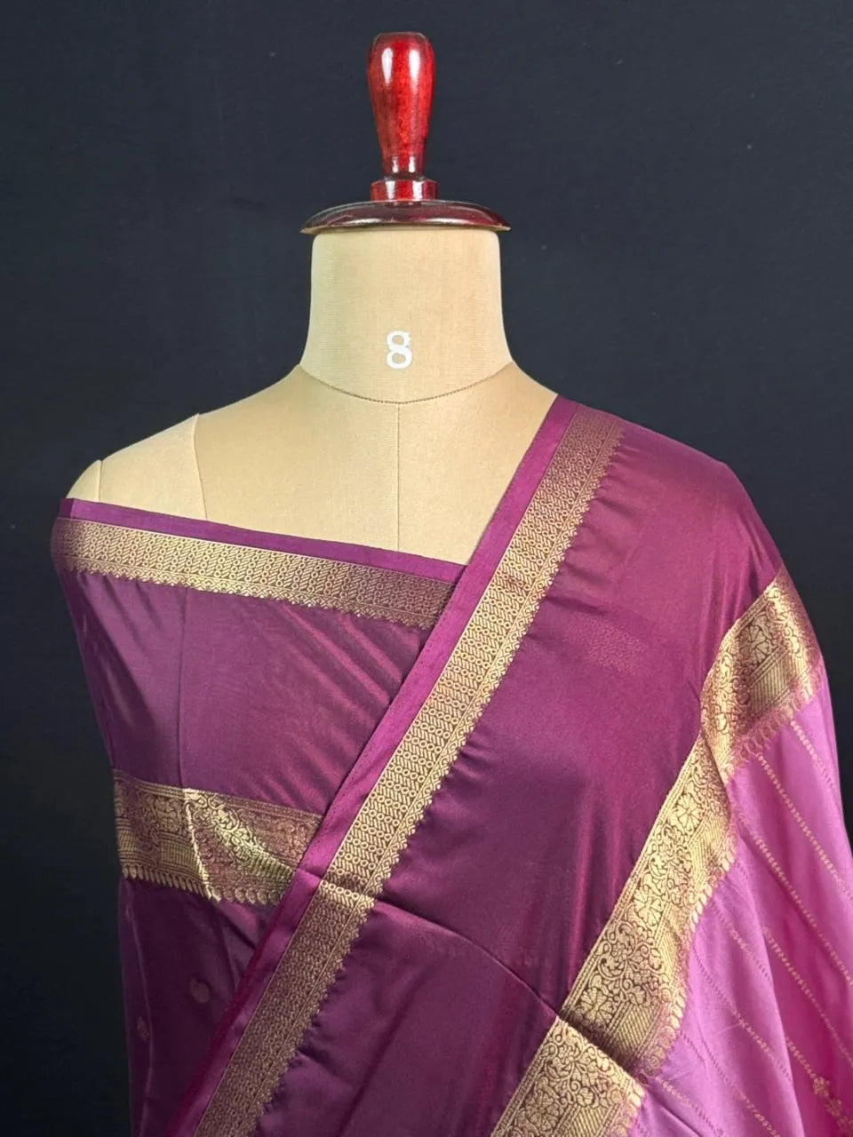 Stunning chex woven pattern