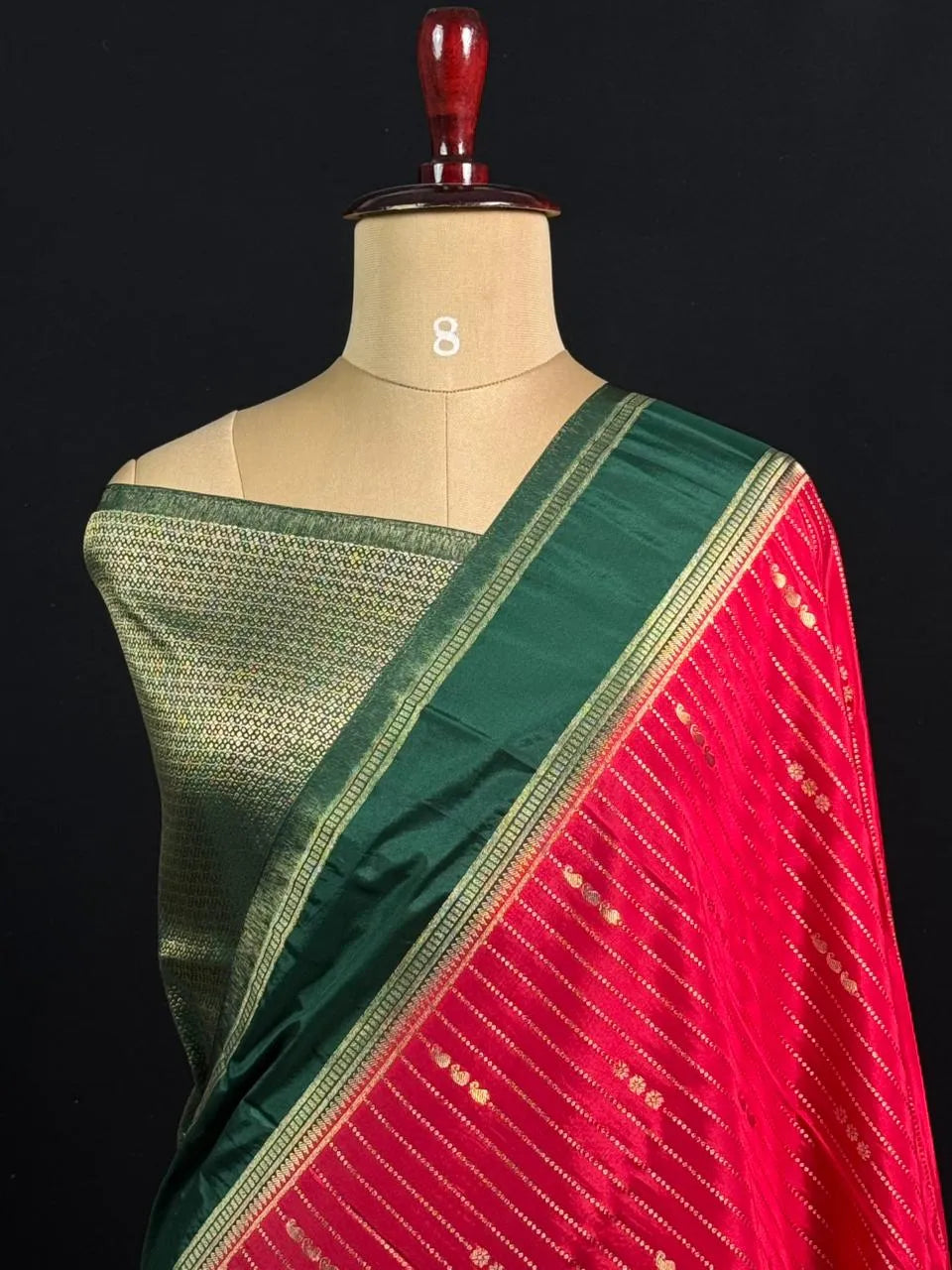 Stunning chex woven pattern