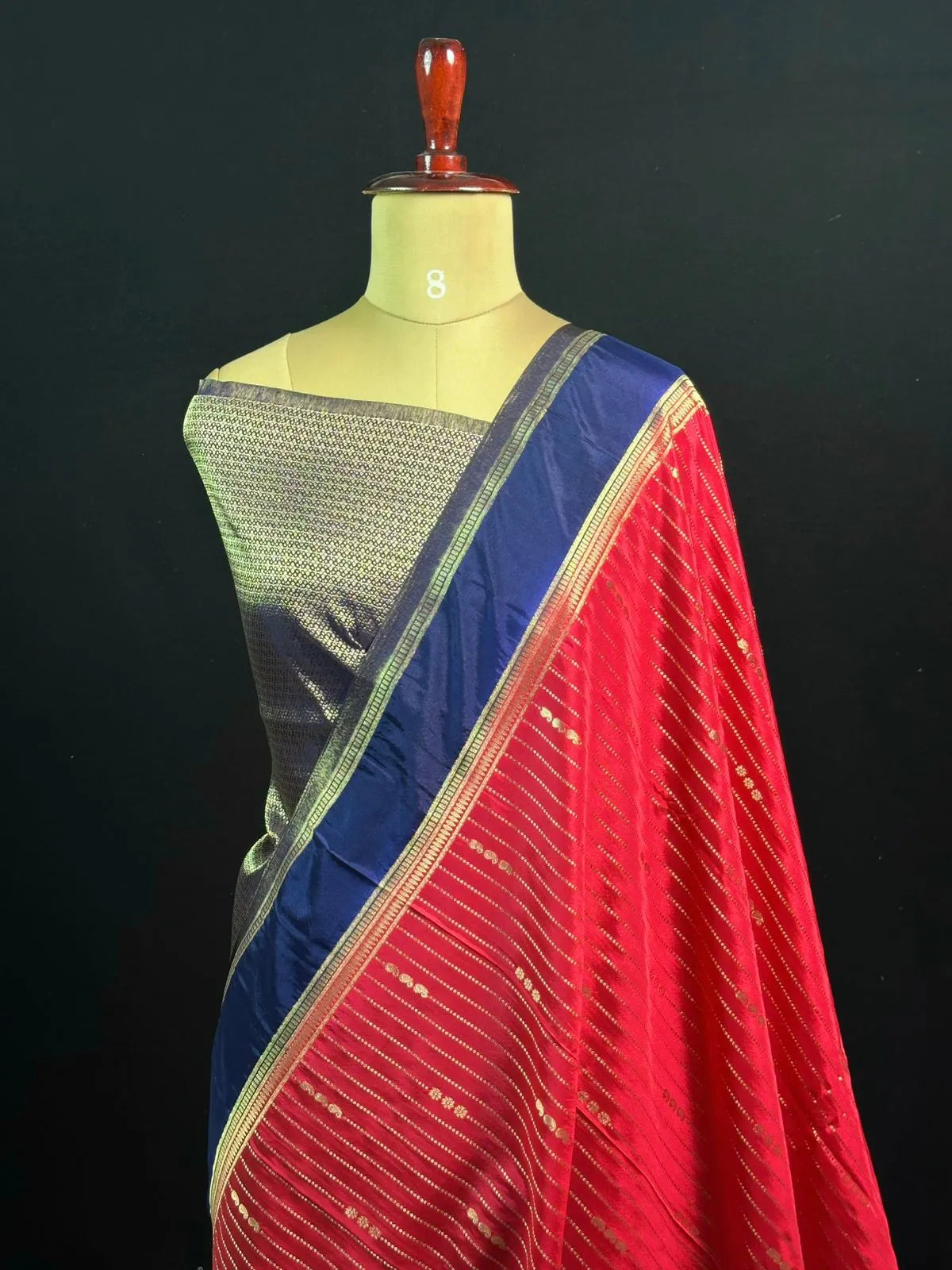 Stunning chex woven pattern