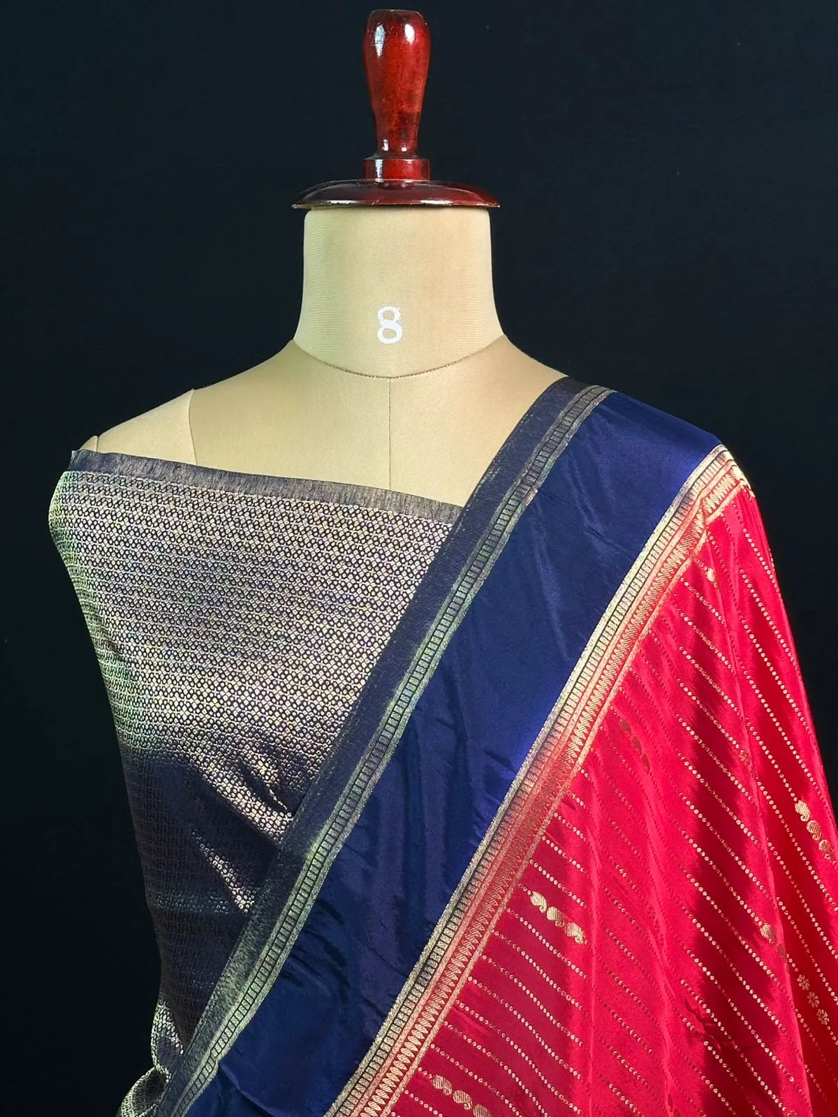 Stunning chex woven pattern