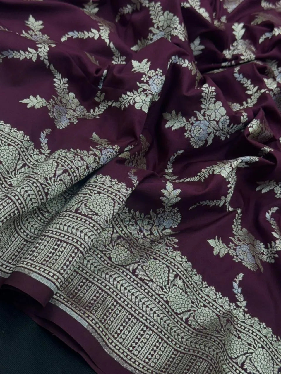 Traditional Semi Banarasi Kataan Silk Saree for Timeless Beauty (Venice Rabdi)