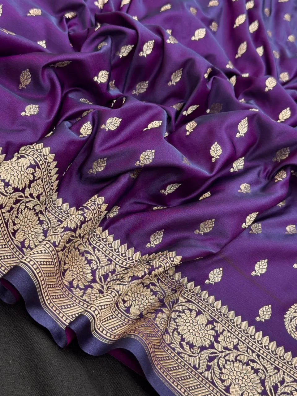 Traditional Semi Banarasi Kataan Silk Saree for Timeless Beauty (Venice Kataan)
