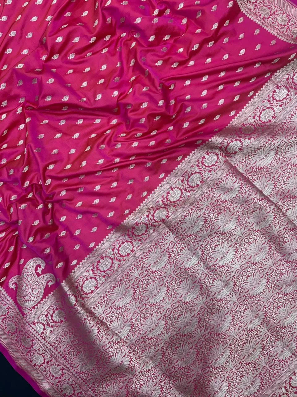 Traditional Semi Banarasi Kataan Silk Saree for Timeless Beauty (Venice Kataan)