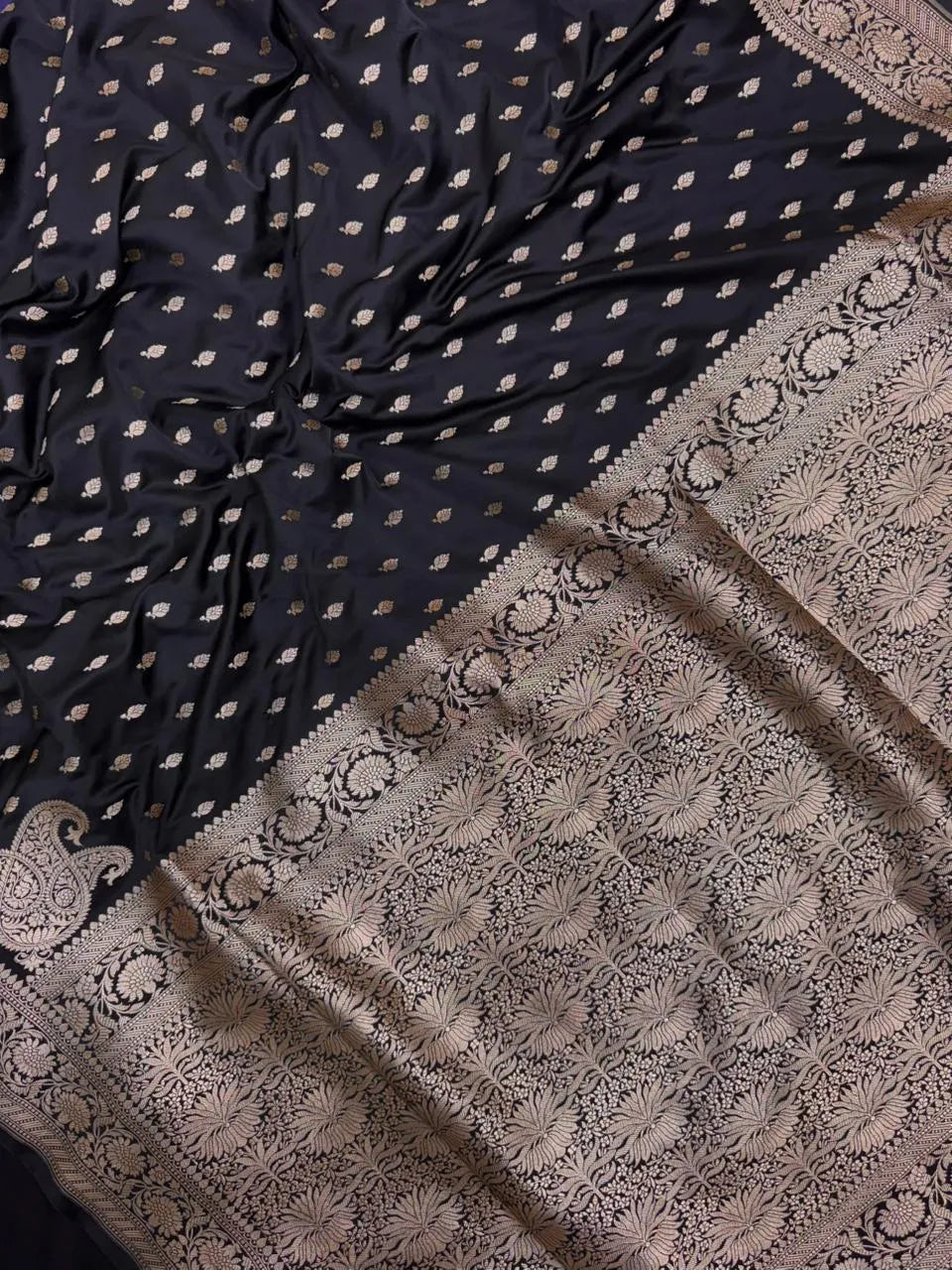 Traditional Semi Banarasi Kataan Silk Saree for Timeless Beauty (Venice Kataan)