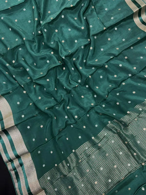 Semi Chiffon Saree – Lightweight, Flowing Fabric